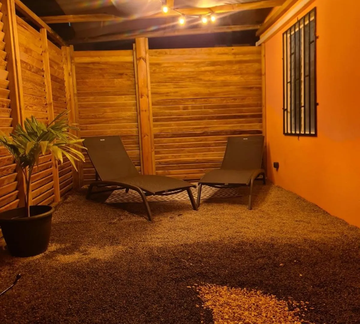 Vakantiehuis La Maison De Venus Maisonnette Privee A 3 Min A Pieds Du Front De Mer Le Vauclin