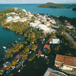  Bed & Breakfast De La Baie